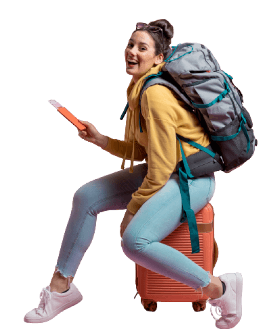 Smiley woman posing her baggage | Run Travel Grow